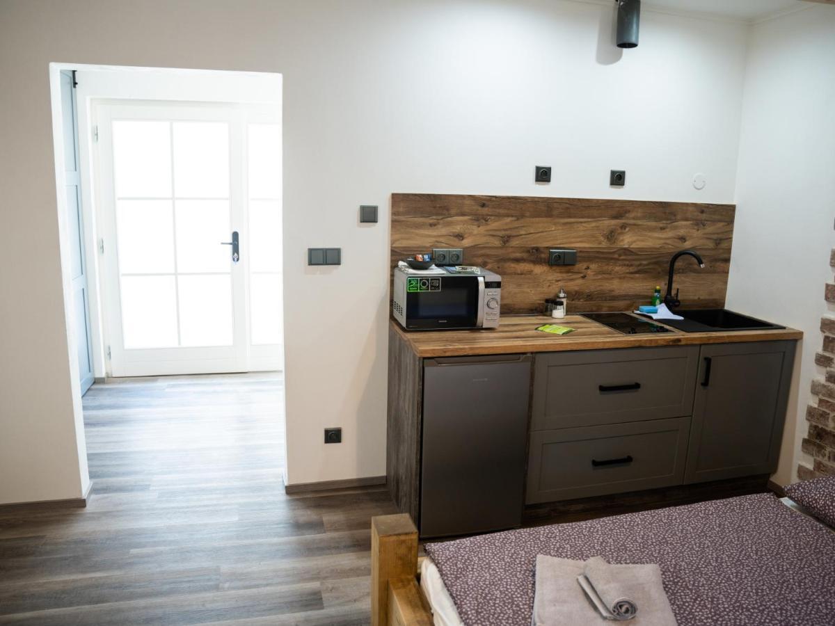 Penzion U Orloje Žatec Extérieur photo