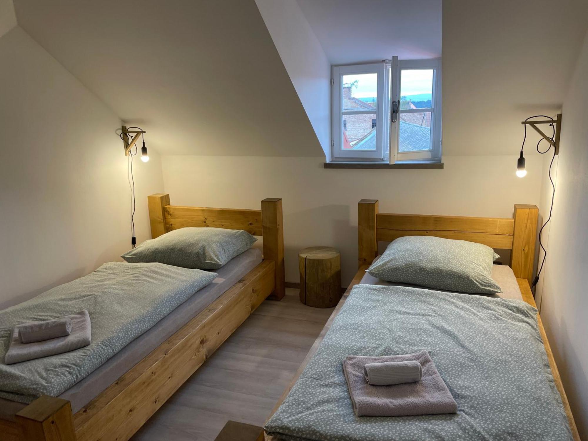 Penzion U Orloje Žatec Extérieur photo